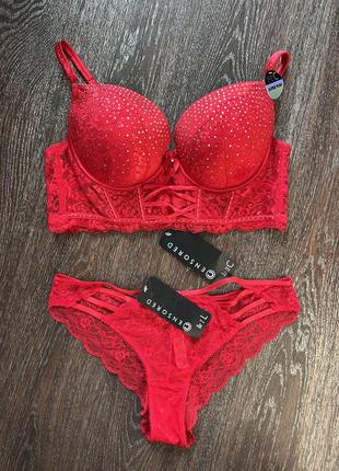 Комплект білизни censored