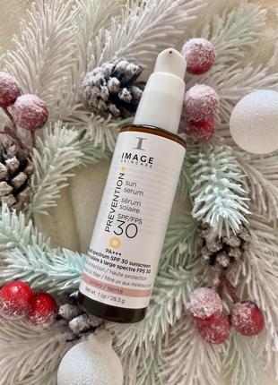 Сонцезахисна сироватка spf 30 з тонуючим підтоном