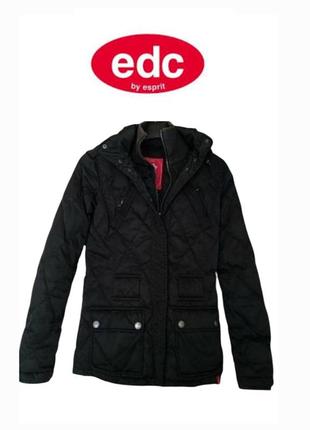 Пуховик esprit edc, размер m
куртка на пуху стеганая пальто