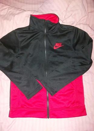 Очень классный спортивный костюм nike