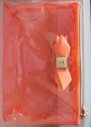 Фирменная косметичка ted baker