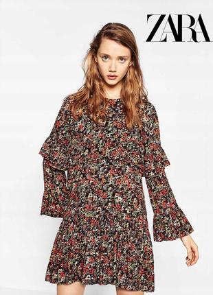 Коротка сукня у квітковий принт zara