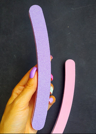 Рожево-фіолетова пилочка для нігтів 100\180 грит 1 шт нова