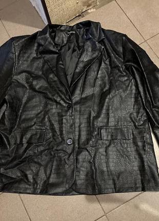 Xxl xxxl 2xl 3xl 4xl 5xl пиджак блейзер жакет женский кожаный змеиный змея принт черный чорной кожный пиджак смеиной змея батал баталы