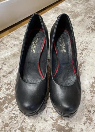 Кожаные туфли (лабутены) crisma collection