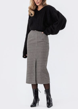 Юбка миди тёплая в клетку с разрезом