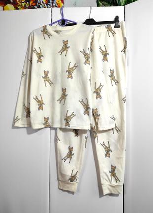 Піжама, домашній костюм