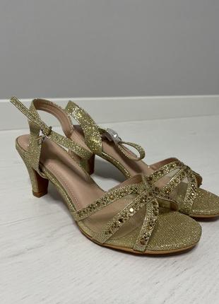 Босоножки, 24 см