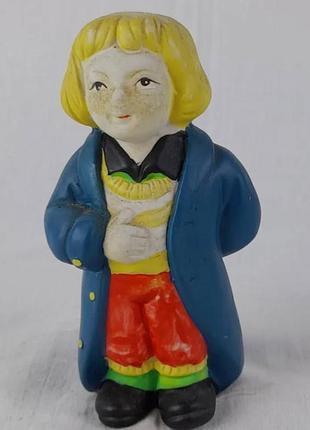 Керамическая фигурка