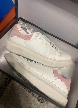 Продам кроссовки