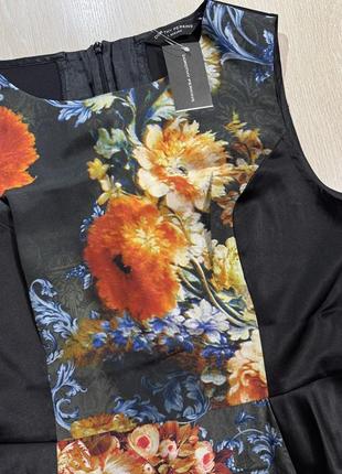 Очень красивое и стильное брендовое платье 19,3.