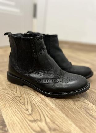 Ботинки кожаные челси venturini
