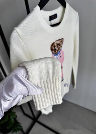 Брендовый женский свитер с медведем