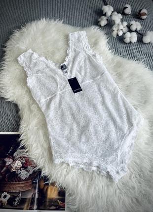 Белое кружевное боди комбидресс esmara