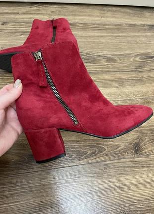 Ботинки женские