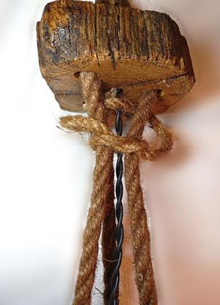 Стельова зональна люстра з дерева4 фото