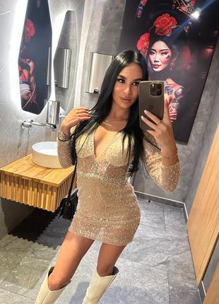 Мини нарядное платье