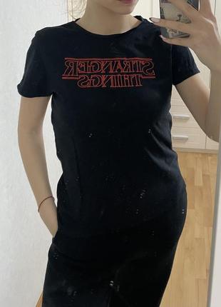 Футболка stranger things