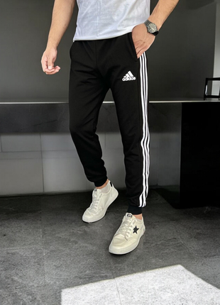 Чоловічі штани adidas чорні