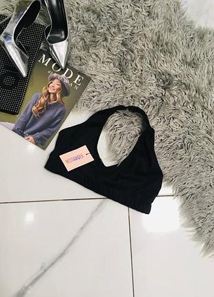 Новий кроп топ у рубчик за шию від missguided 2хл