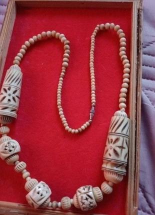 Колье, ожерелье из кости