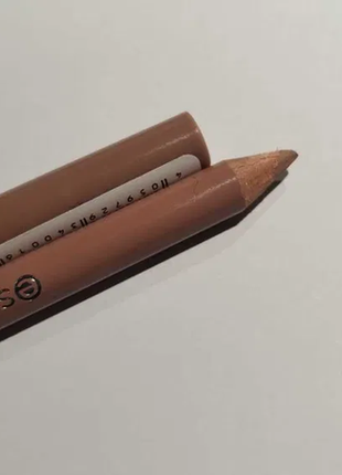 Essence 301 карандаш