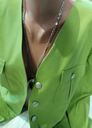 Шикарного качества жакет.размер 48-50, хороший состав ткани