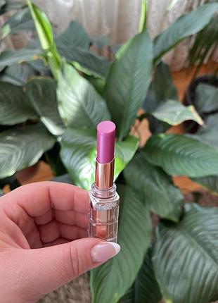 Сияющая полупрозрачная помада для губ l'oreal paris color riche shine