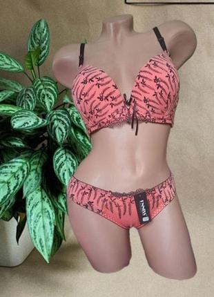 Женское нижнее белье