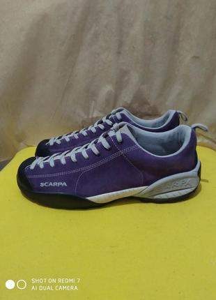 Шкіряні трекінгові кросівки scarpa