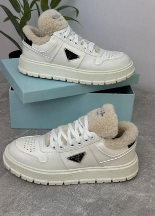 Кросівки prada