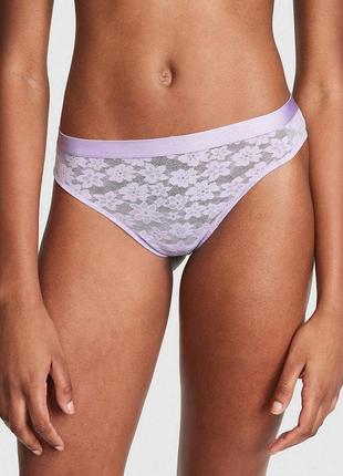 Кружевные трусики-стринги от victoria’s secret
