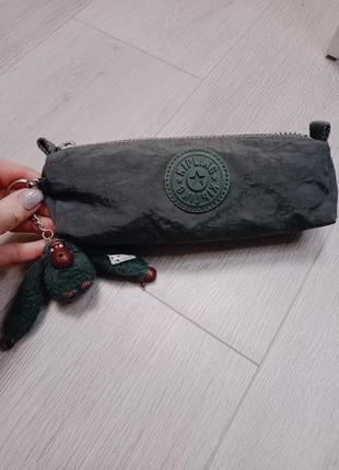 Пенал для ручок kipling