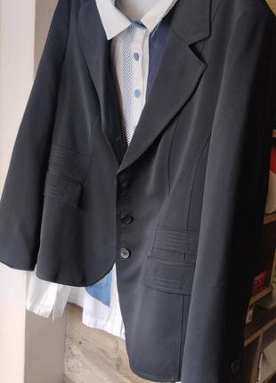 Симпатичный пиджак