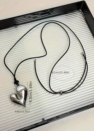 Колье - шнурок с кулоном серебряное сердце