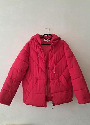 Куртка красная женская с капишоном