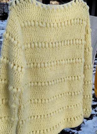 Шерстяной свитер