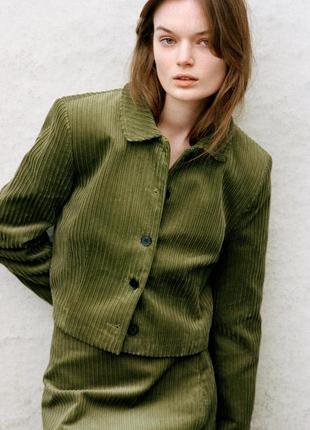 Вкорочена куртка зелена вельветова zara new