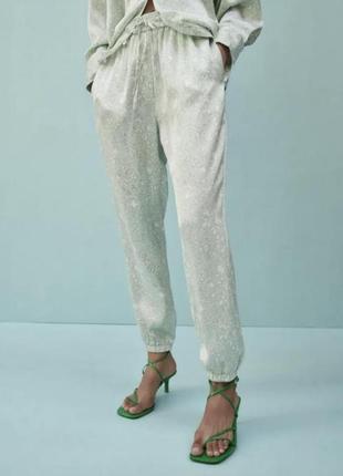Шикарные брюки,штани бренда zara