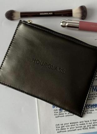 Подарочный набор hourglass рассыпчатая матирующая финишная пудра красная розовая...