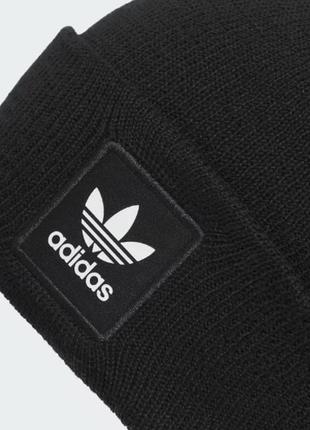 Шапка adidas. оригинал.7 фото