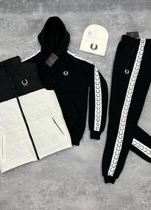 Костюм жилетка шапка комплект fred perry lampass