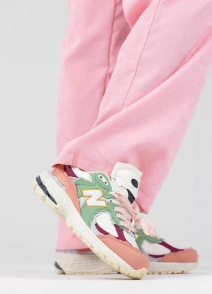 Трендовые кроссовки new balance 2002r