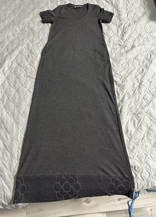 Довга сукня