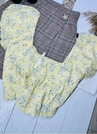 Новая короткая блуза asos m блуза в цветочный принт блуза с объемными рукавами