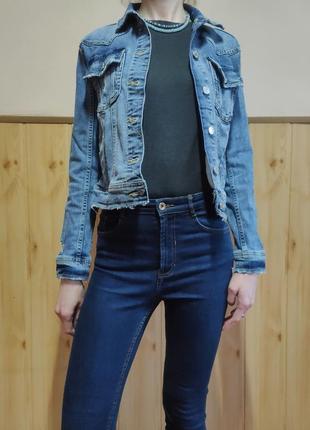 Фирменная джинсовая куртка, джинсовка от zara