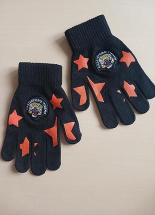 Рукавички перчатки
