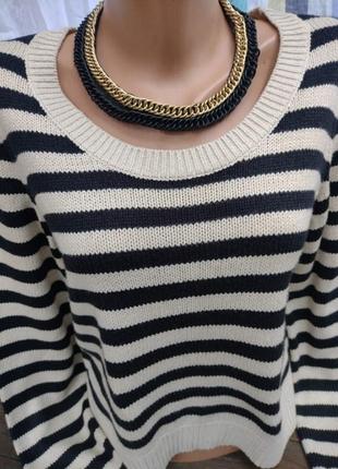 Свитер укороченная модель, оверсайз