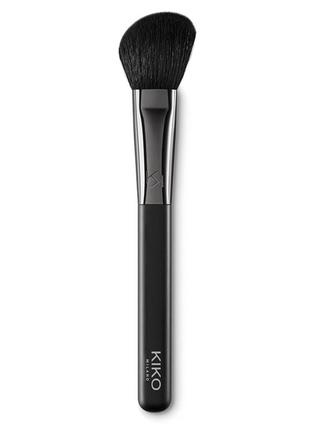 Пензлик для макіяжу, для румʼян та бронзеру kiko milano
