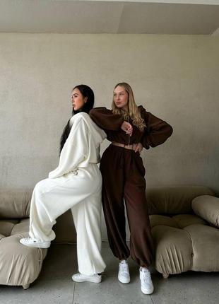 Женский велюровый костюм